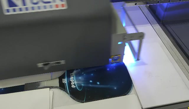 UV平板打印机能否打印乒乓球拍？